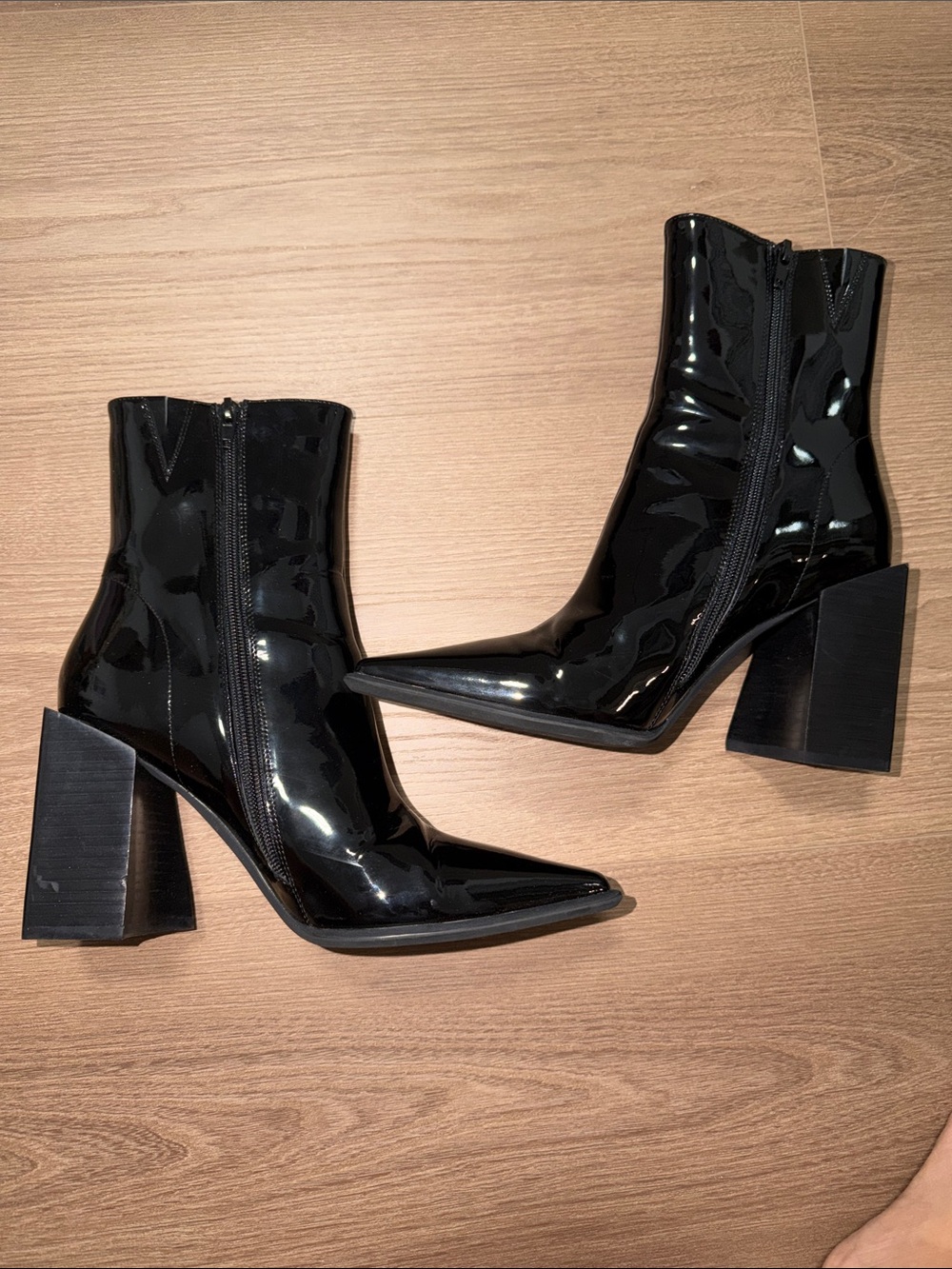 Jeffrey Campbell La Siren Black Patent Pointed Toe Ankle Boots - Picture 5 of 7